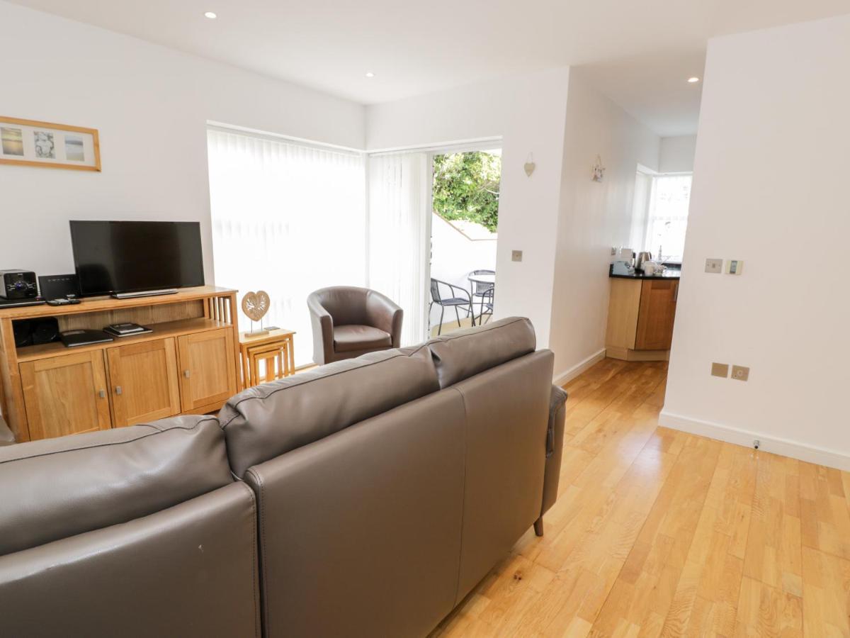 Tides Apartment Benllech Luaran gambar