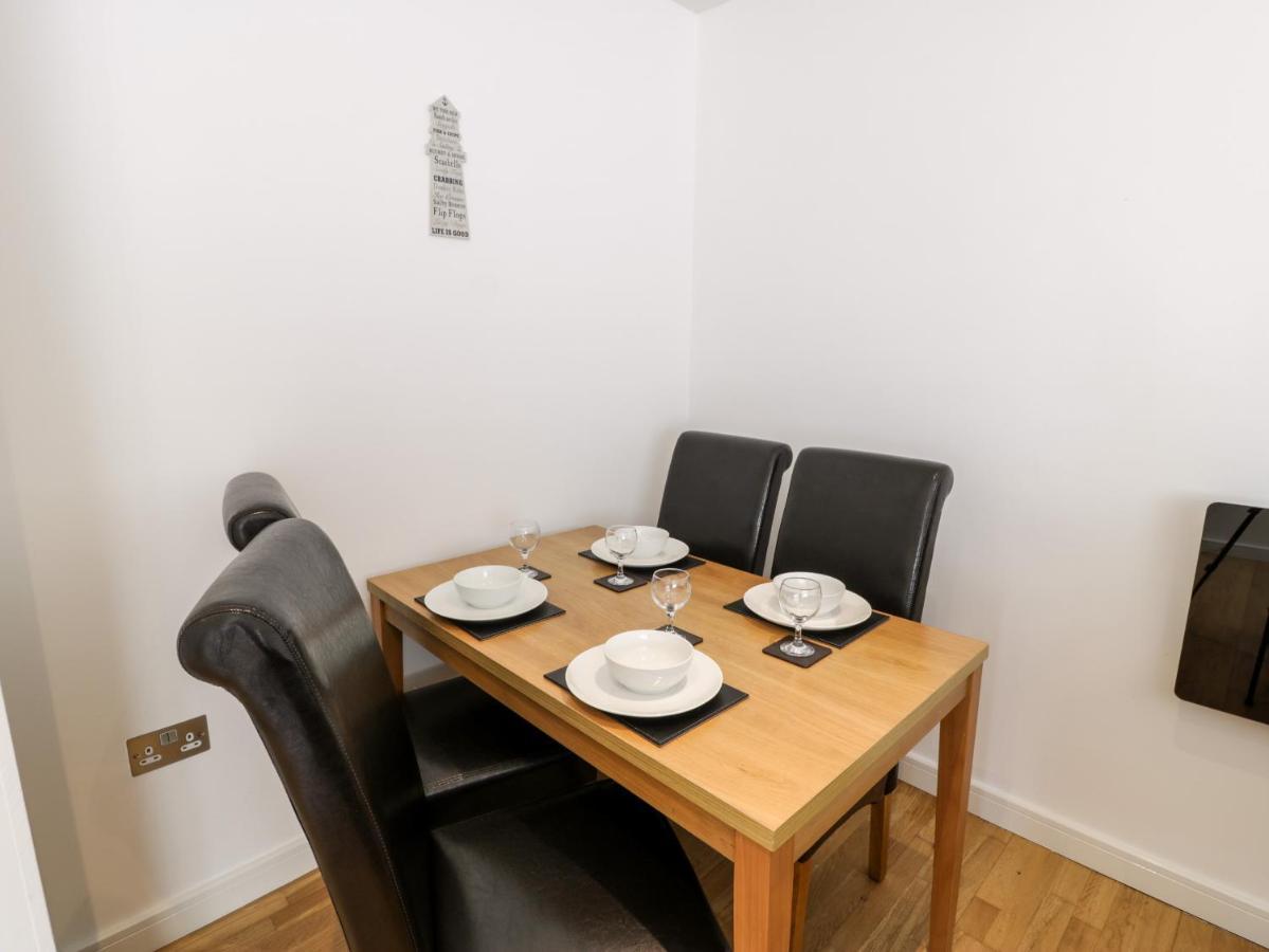 Tides Apartment Benllech Luaran gambar