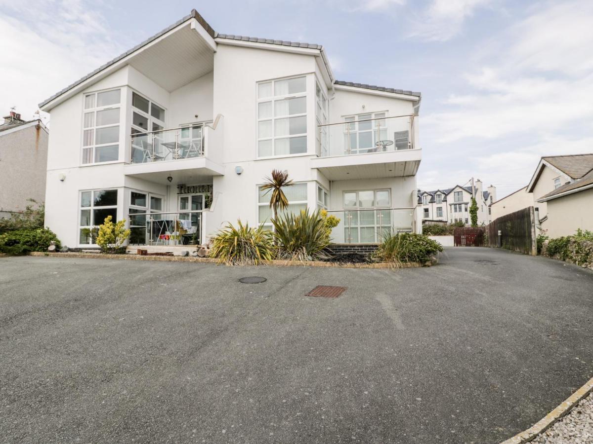 Tides Apartment Benllech Luaran gambar