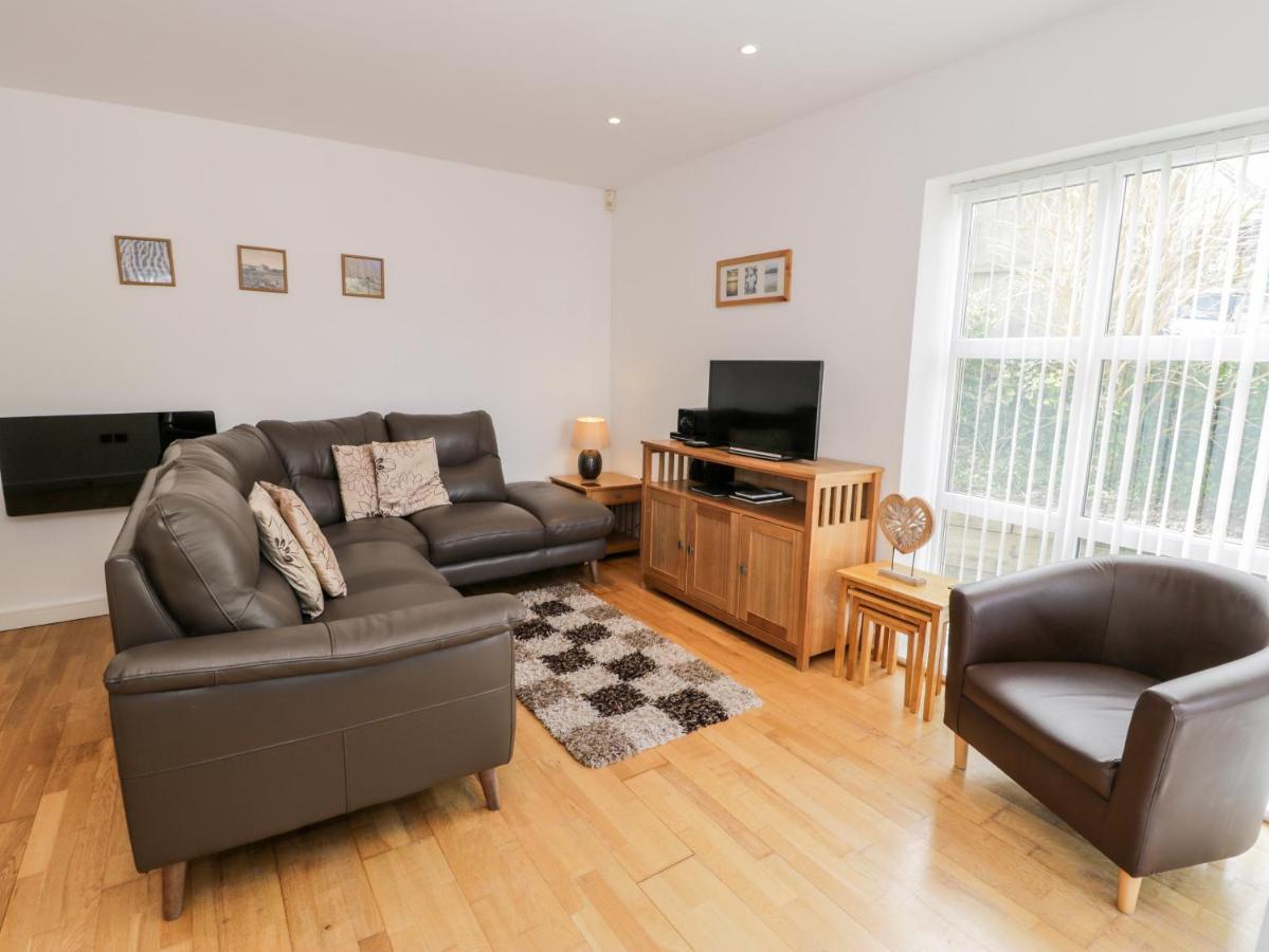 Tides Apartment Benllech Luaran gambar