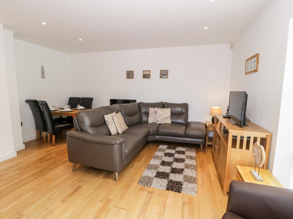 Tides Apartment Benllech Luaran gambar