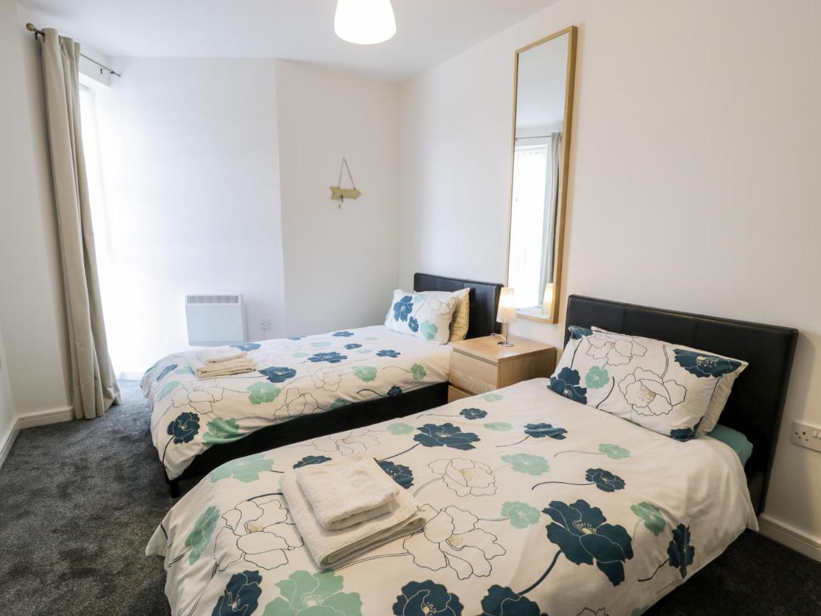 Tides Apartment Benllech Luaran gambar