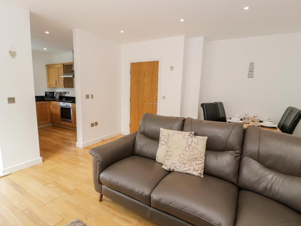 Tides Apartment Benllech Luaran gambar